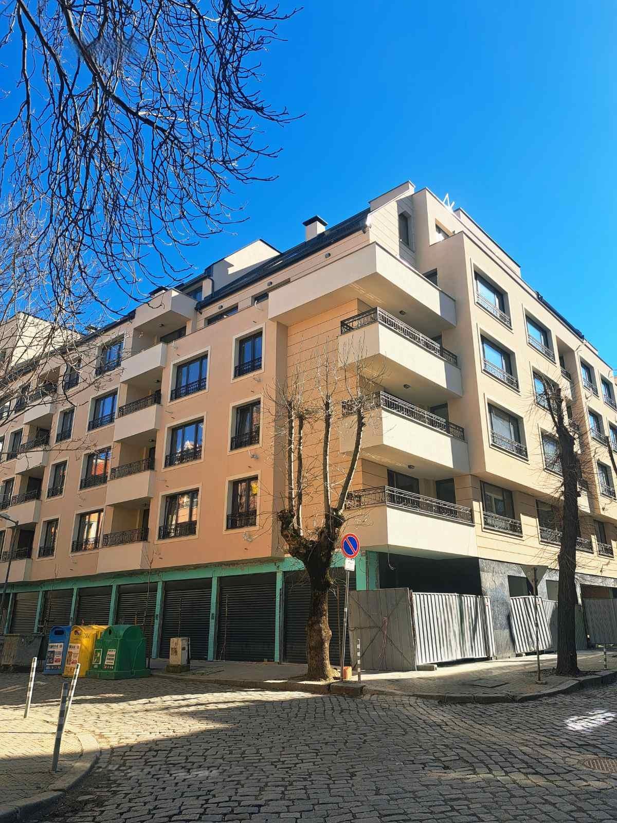 Apartments For Sale 4-Room, Sofia, Center