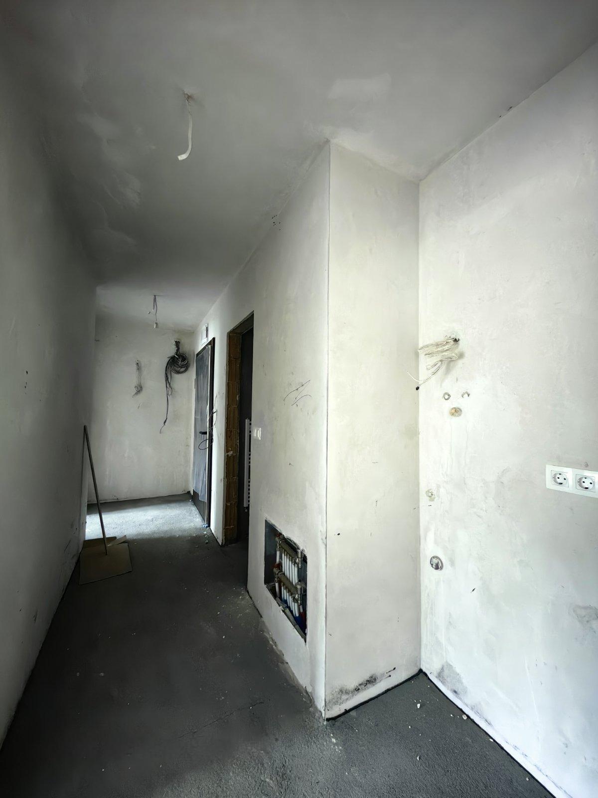 Apartments For Sale 4-Room, Sofia, Center