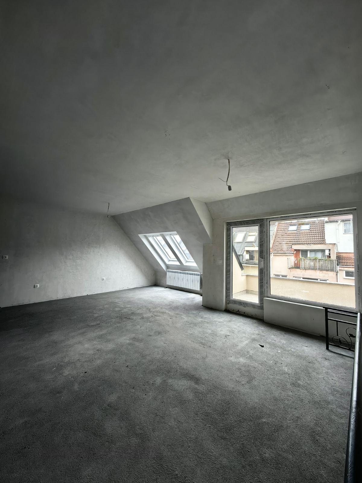 Apartments For Sale 4-Room, Sofia, Center