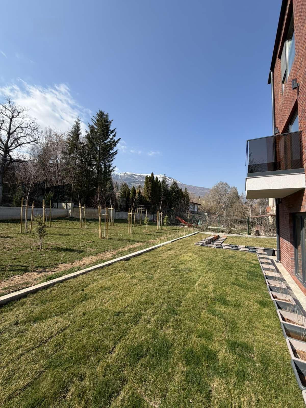 Apartments For Sale 3-Room, Sofia, Simeonovo