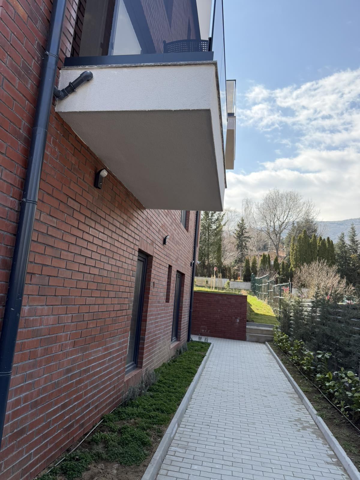 Apartments For Sale 3-Room, Sofia, Simeonovo