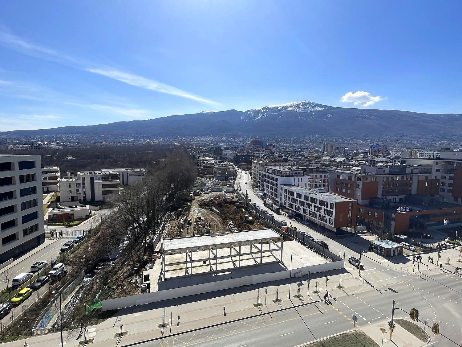 For Sale 4-Room Apartment, Sofia, Hladilnika District