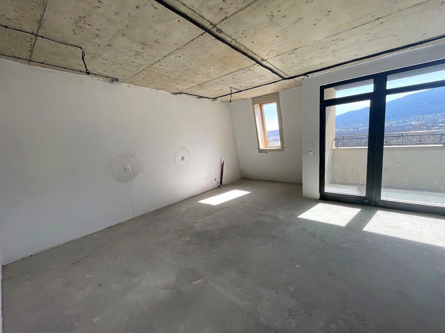 For Sale 4-Room Apartment, Sofia, Hladilnika District