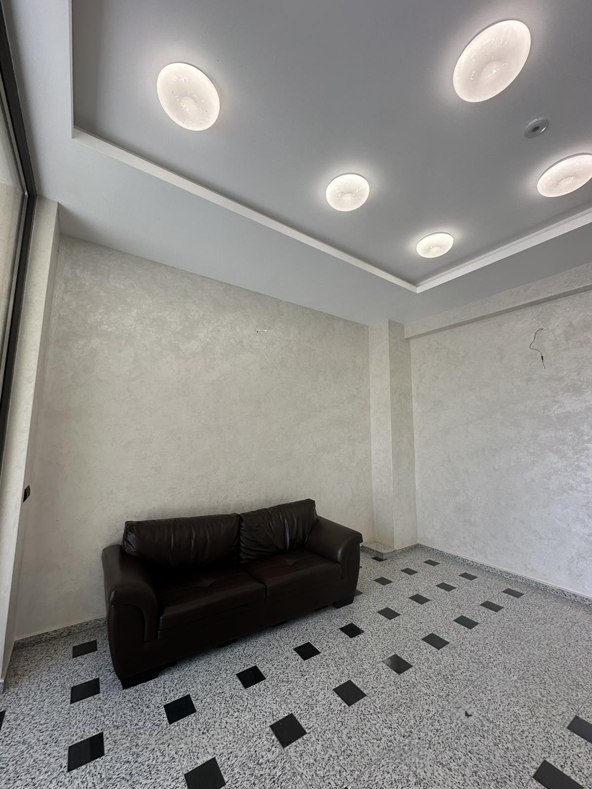 For Sale 4-Room Apartment, Sofia, PZ Hladilnika