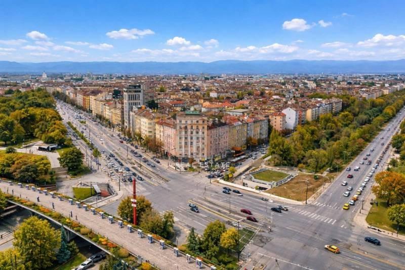 Apartments For Sale 3-Room, Sofia, Center
