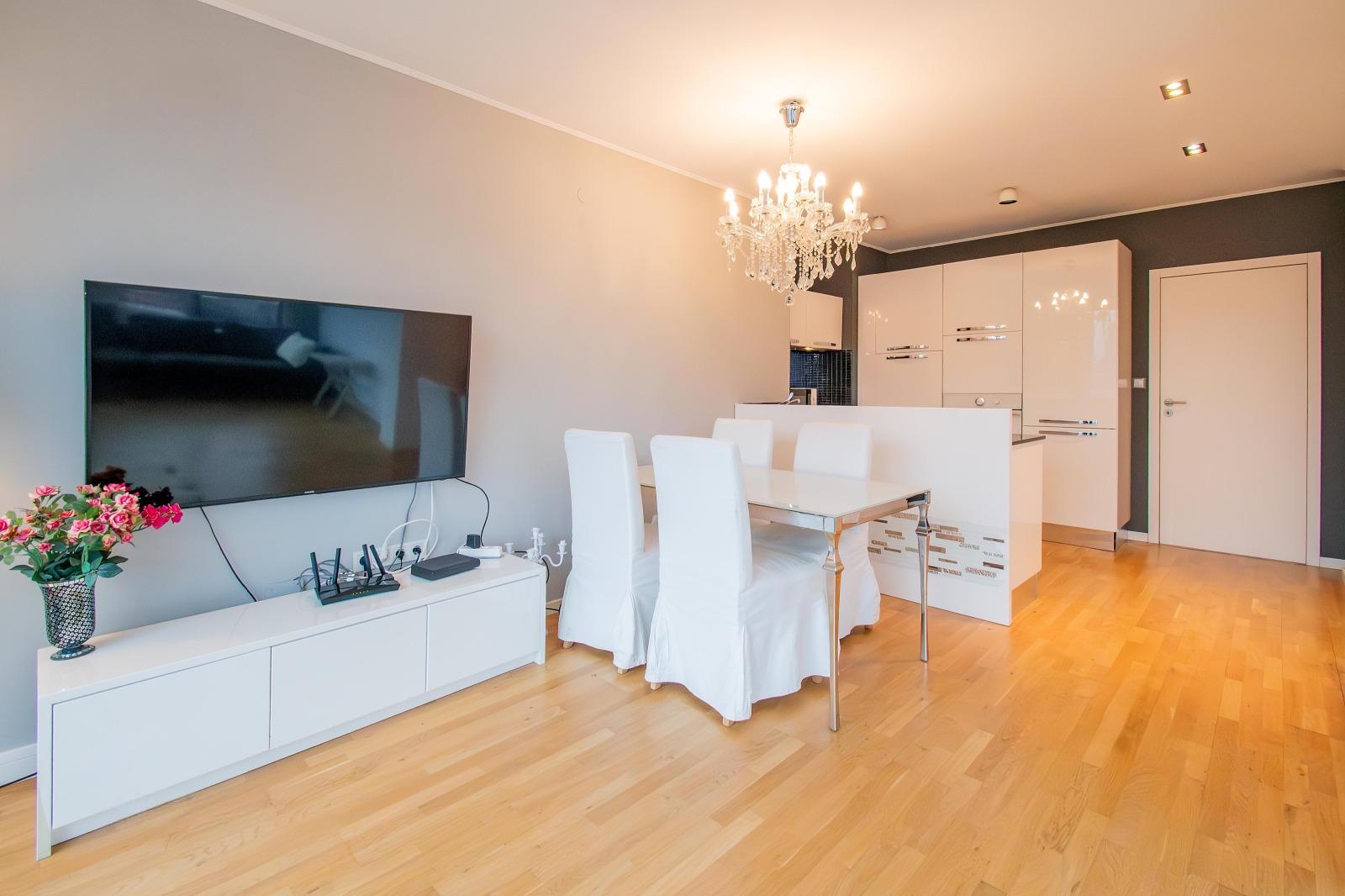 Apartments For Sale 3-Room, Sofia, Center