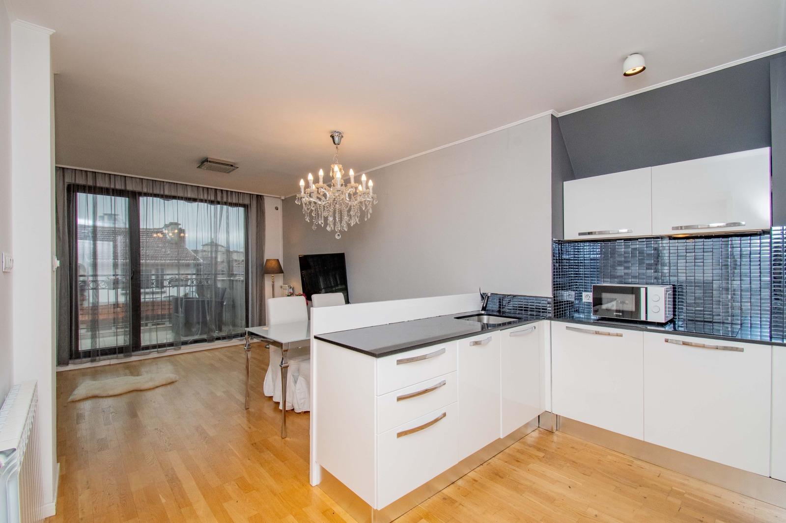 Apartments For Sale 3-Room, Sofia, Center