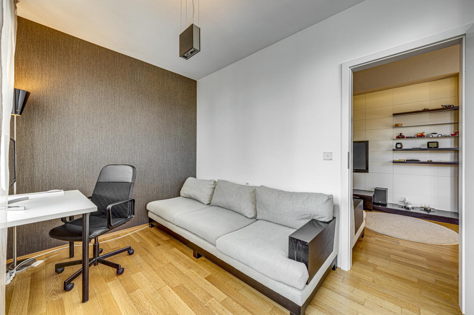 For Sale 4-Room Apartment, Sofia, Malinova Dolina District