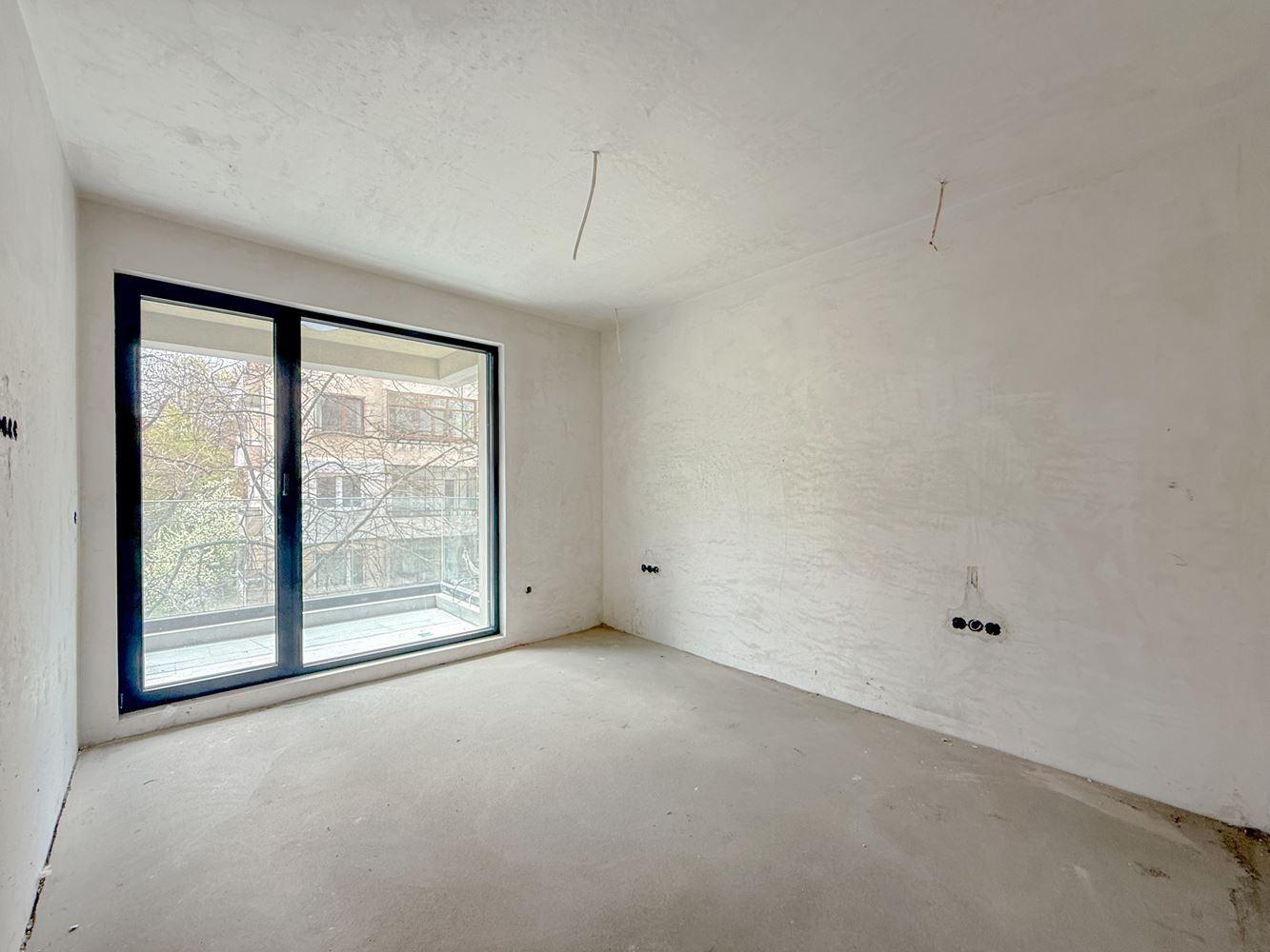 Apartments For Sale 4-Room, Sofia, Lozenets