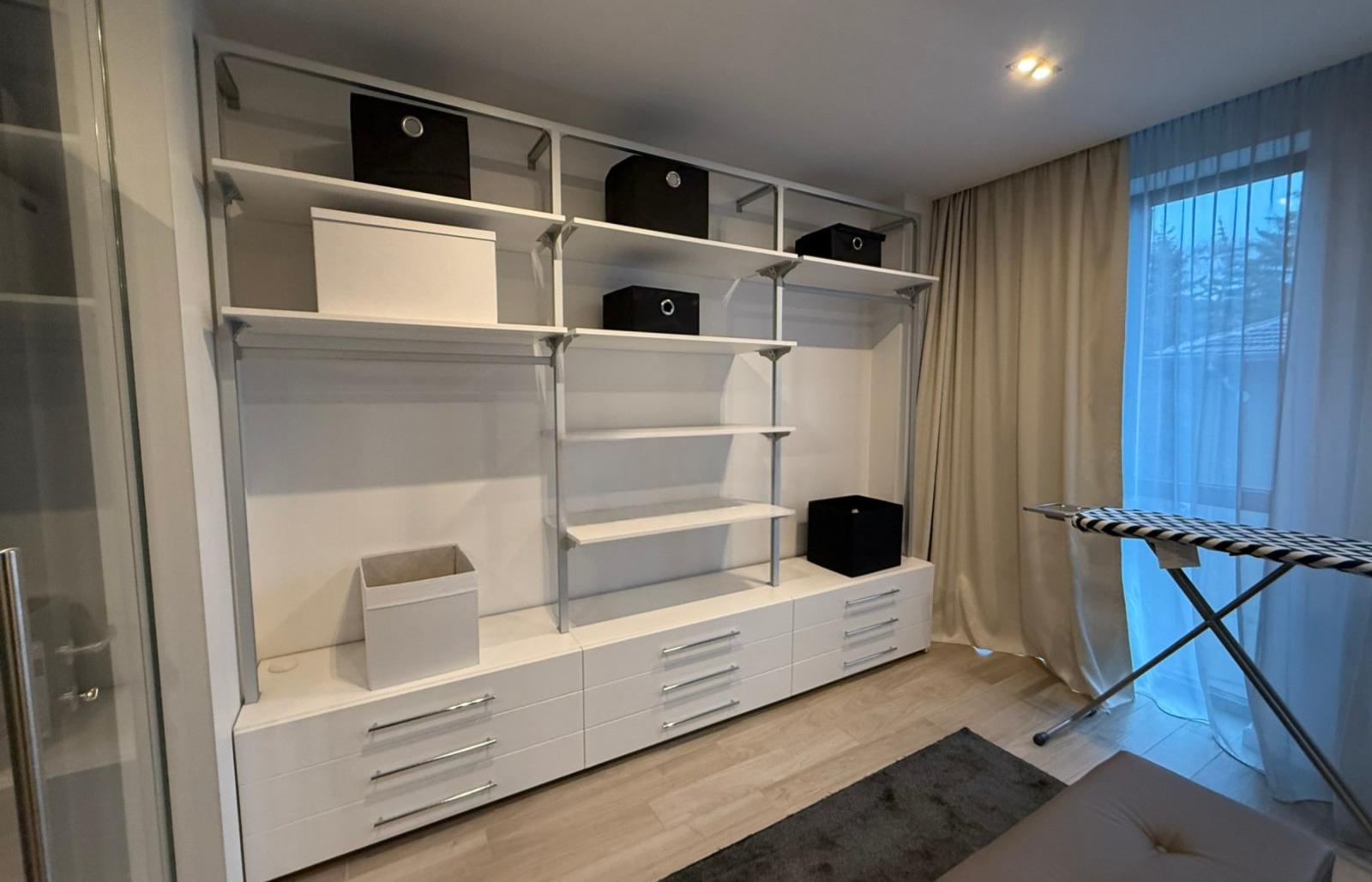 Apartments For Sale 3-Room, Pernik, Center