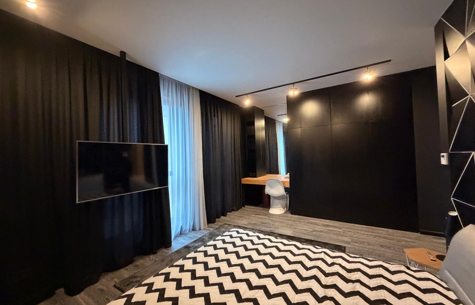 Apartments For Sale 3-Room, Pernik, Center