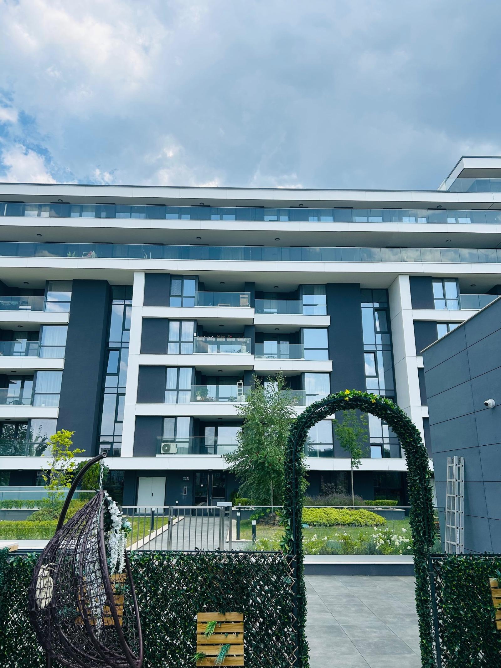 Apartments For Sale 3-Room, Sofia, Manastirski Livadi