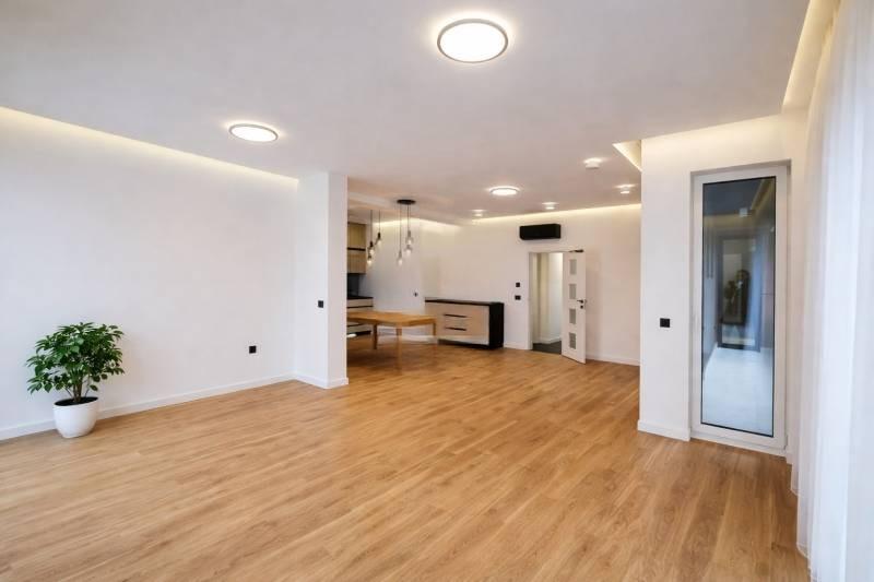 Apartments For Sale 4-Room, Sofia, Krastova Vada