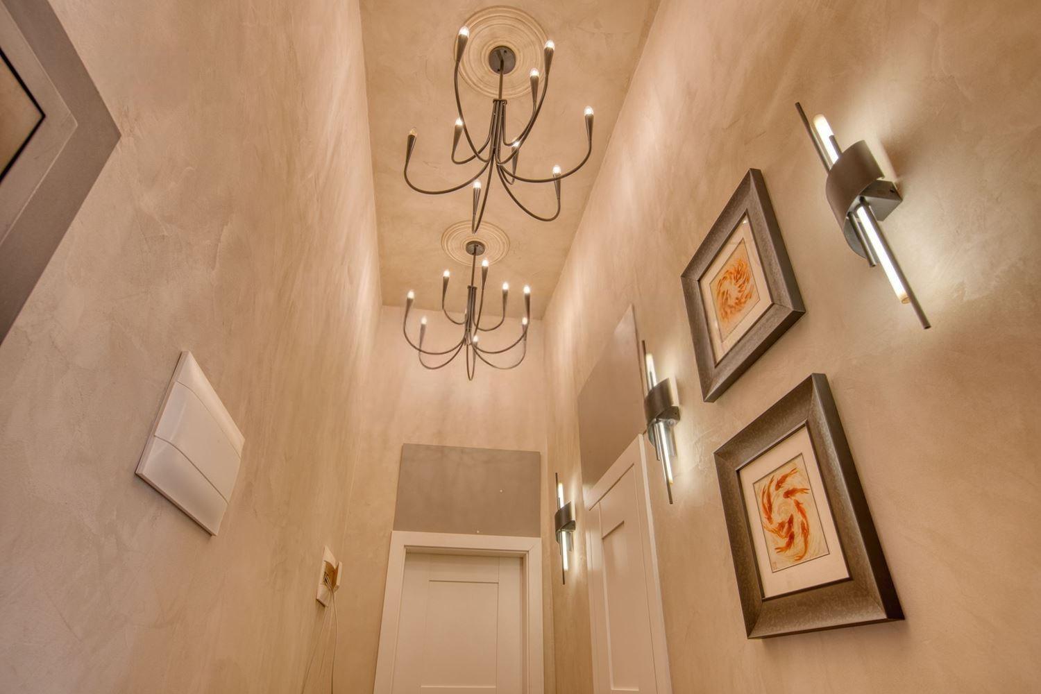 Apartments For Sale 2-Room, Sofia, Center