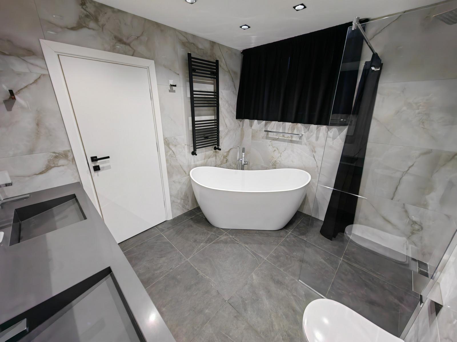 Apartments For Sale 4-Room, Sofia, Iztok