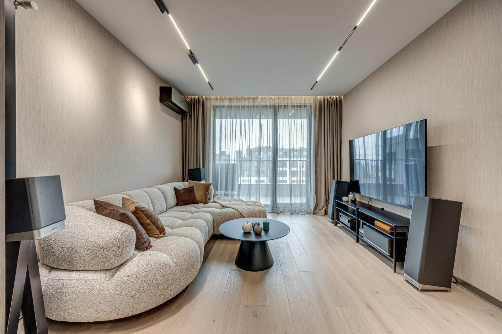 Apartments For Sale 3-Room, Sofia, Manastirski Livadi