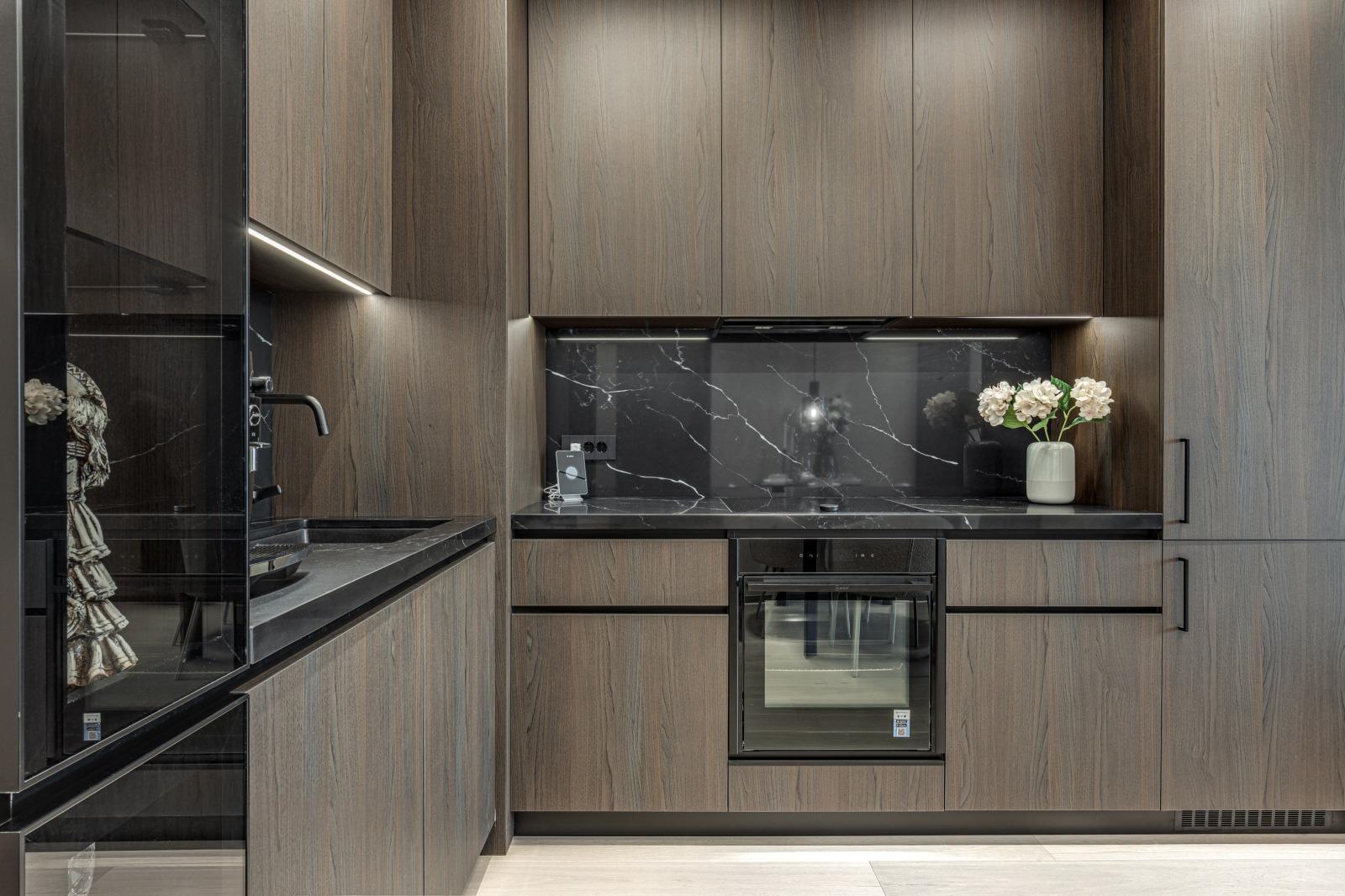 Apartments For Sale 3-Room, Sofia, Manastirski Livadi