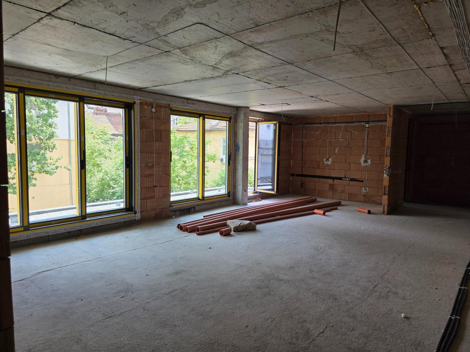 Apartments For Sale 3-Room, Sofia, Yavorov
