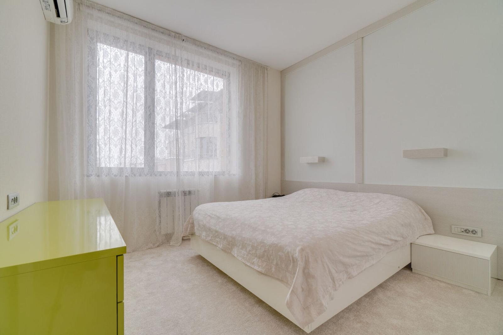 Apartments For Sale 3-Room, Sofia, Lozenets
