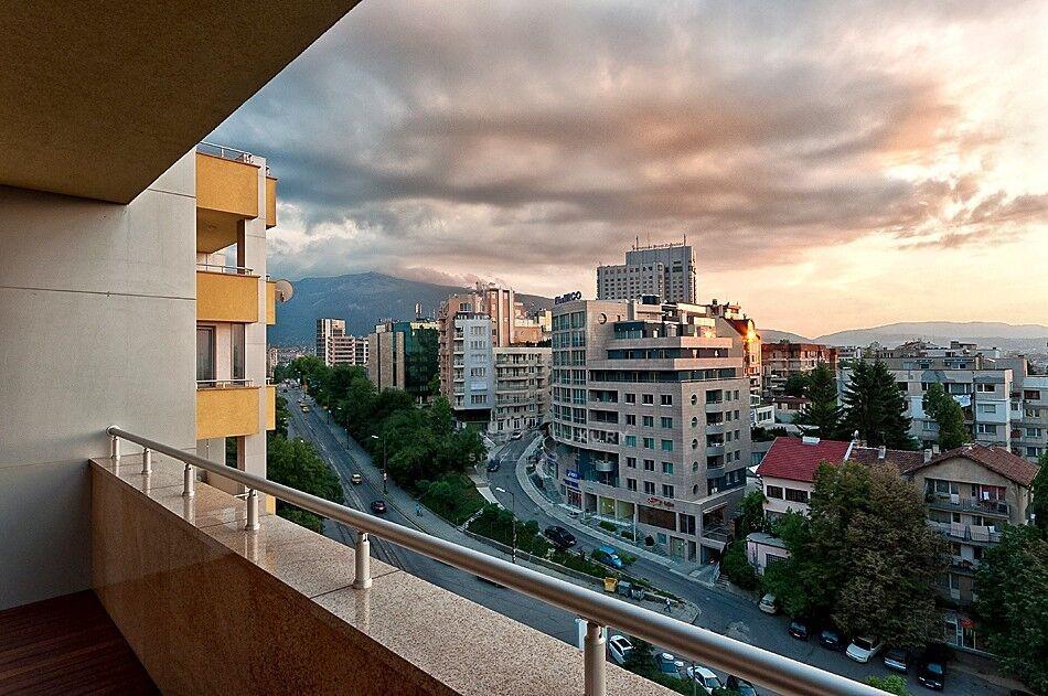 Apartments For Sale 3-Room, Sofia, Lozenets