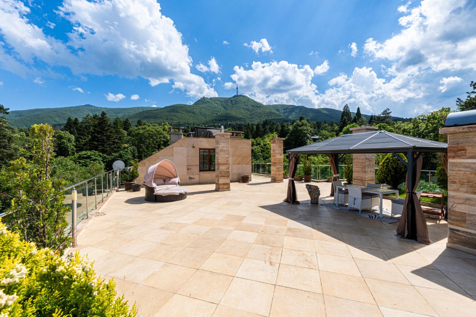 Apartments For Sale 4-Room, Sofia, Boyana