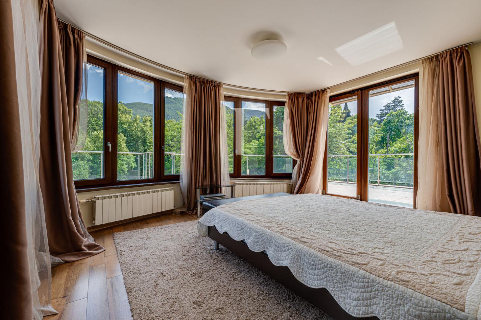 Apartments For Sale 4-Room, Sofia, Boyana