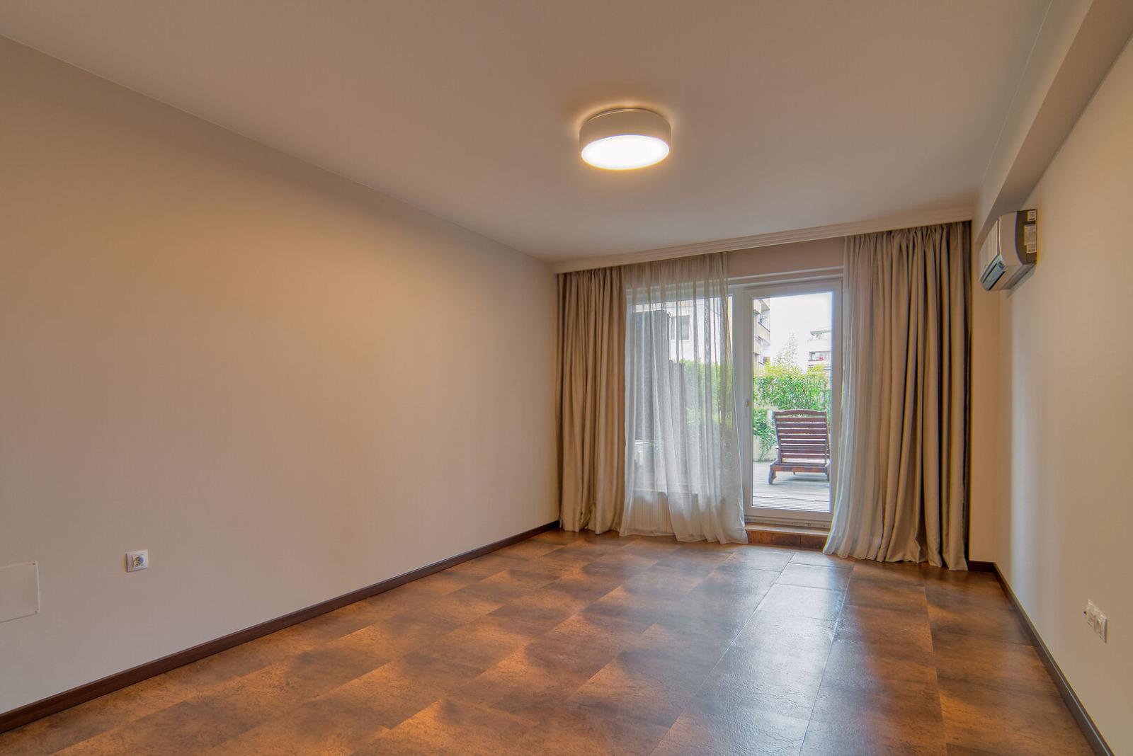 Apartments For Sale 4-Room, Sofia, Geo Milev
