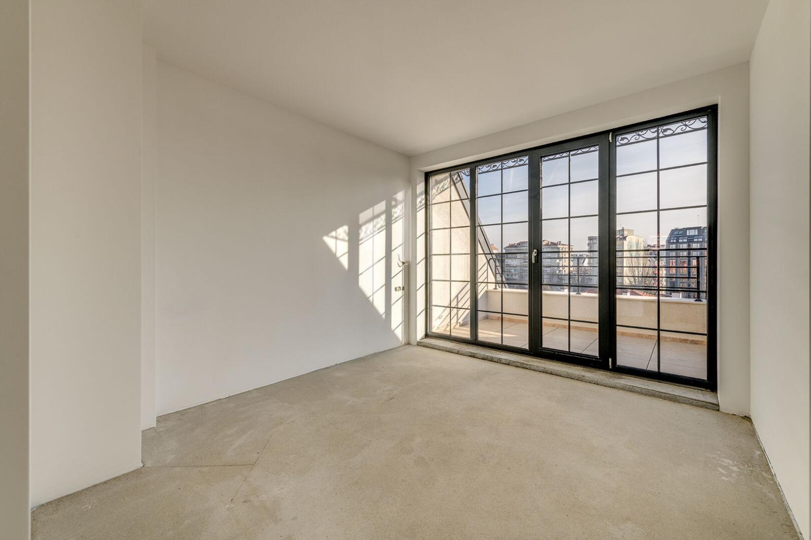 Apartments For Sale 3-Room, Sofia, Center