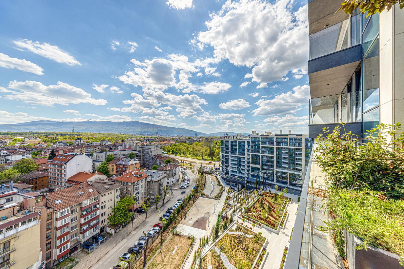 Apartments For Sale 4-Room, Sofia, Oborishte