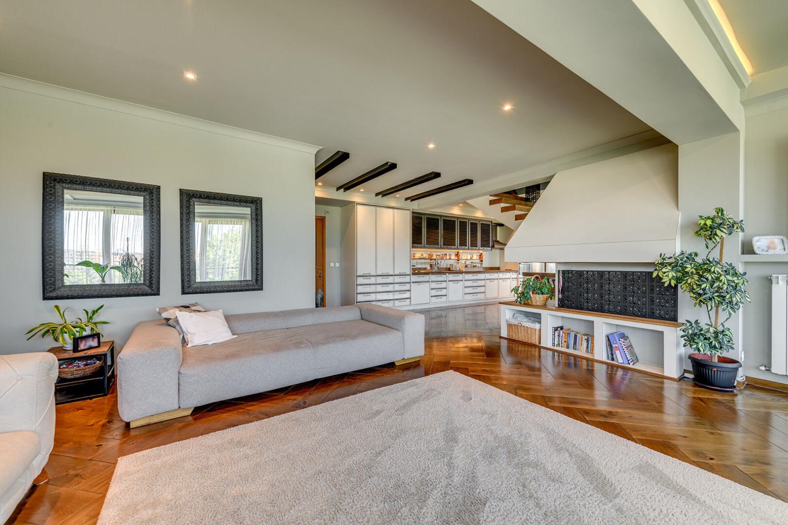 Apartments For Sale 4-Room, Sofia, Vitosha