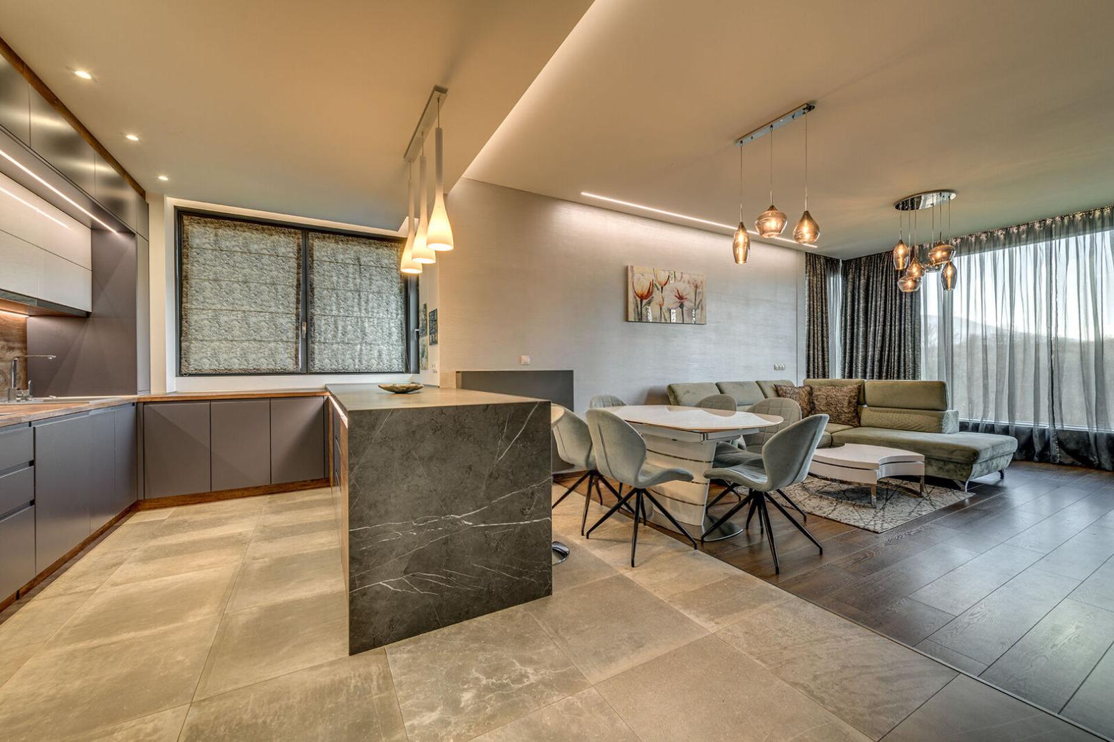 Apartments For Sale 4-Room, Sofia, Izgrev
