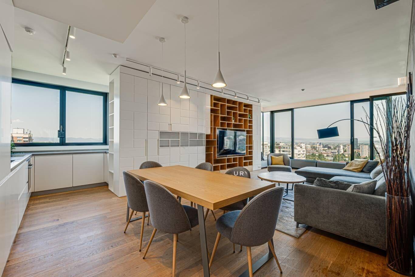 Apartments For Sale 3-Room, Sofia, Izgrev