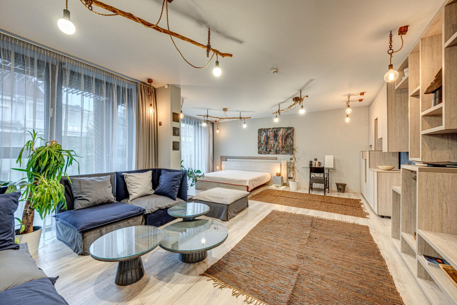 Apartments For Sale 3-Room, Sofia, Lozenets
