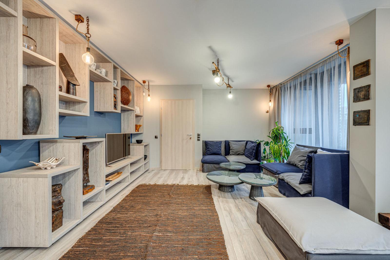 Apartments For Sale 3-Room, Sofia, Lozenets