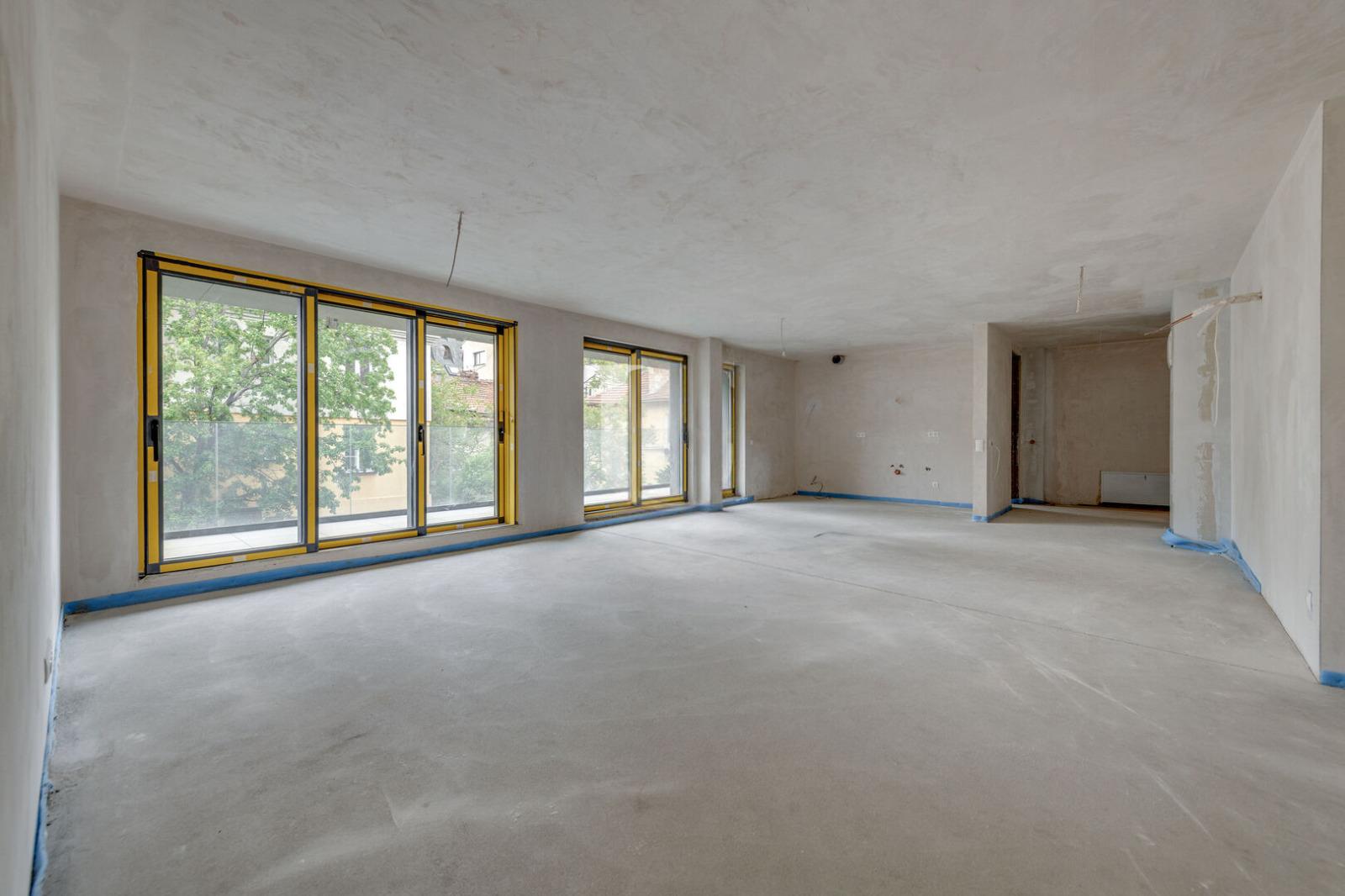 Apartments For Sale 3-Room, Sofia, Yavorov