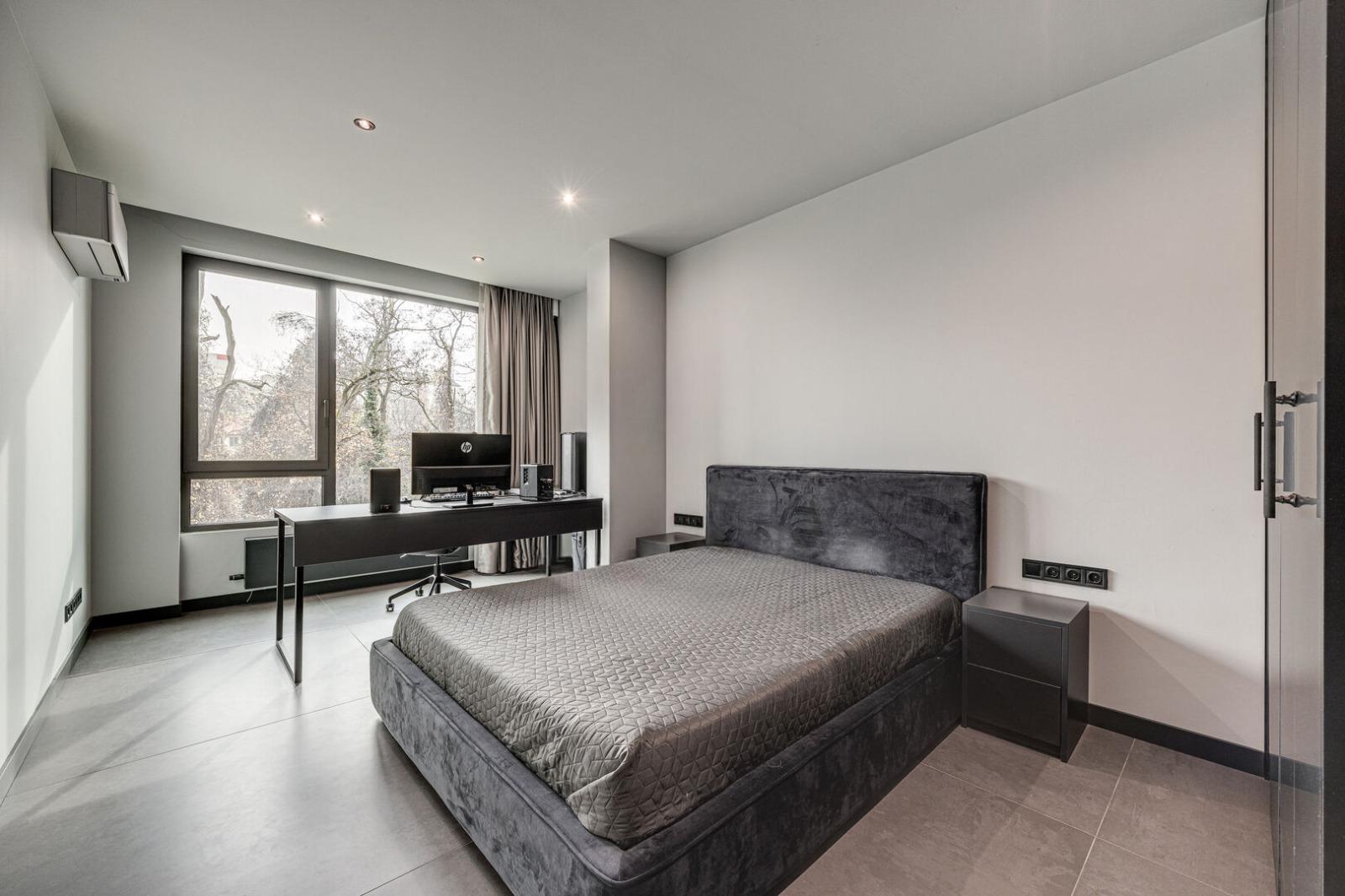 Apartments For Sale 3-Room, Sofia, Iztok