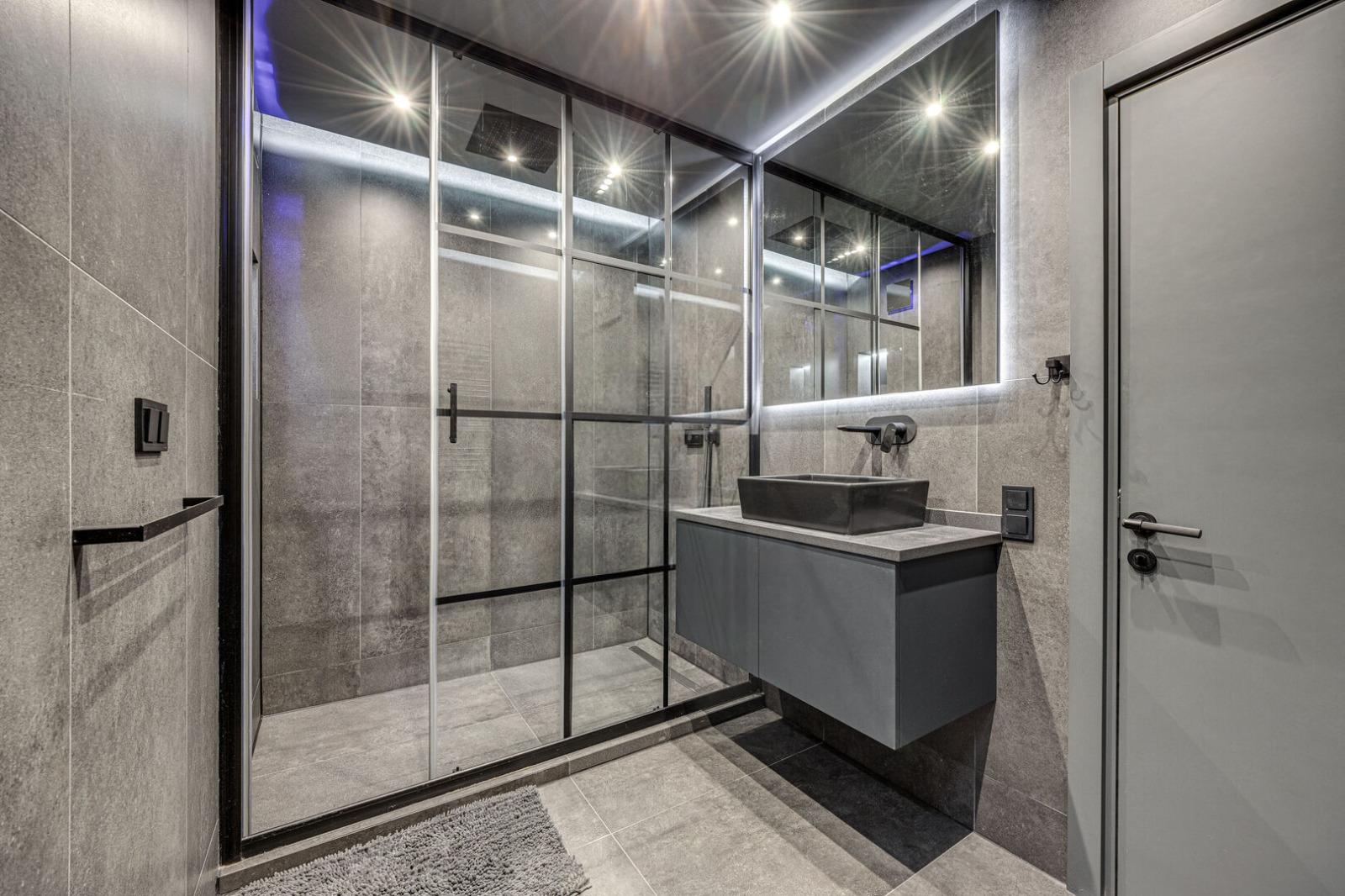 Apartments For Sale 3-Room, Sofia, Iztok