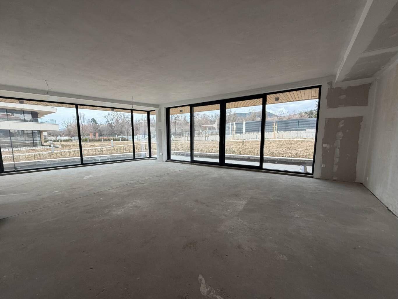 Apartments For Sale 3-Room, Sofia, Simeonovo