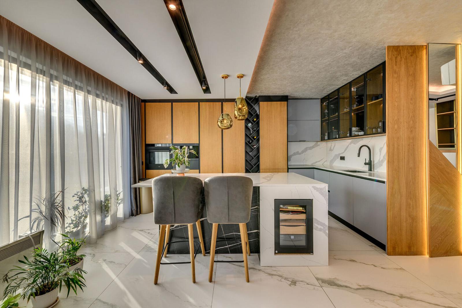 Apartments For Sale 4-Room, Sofia, Manastirski Livadi