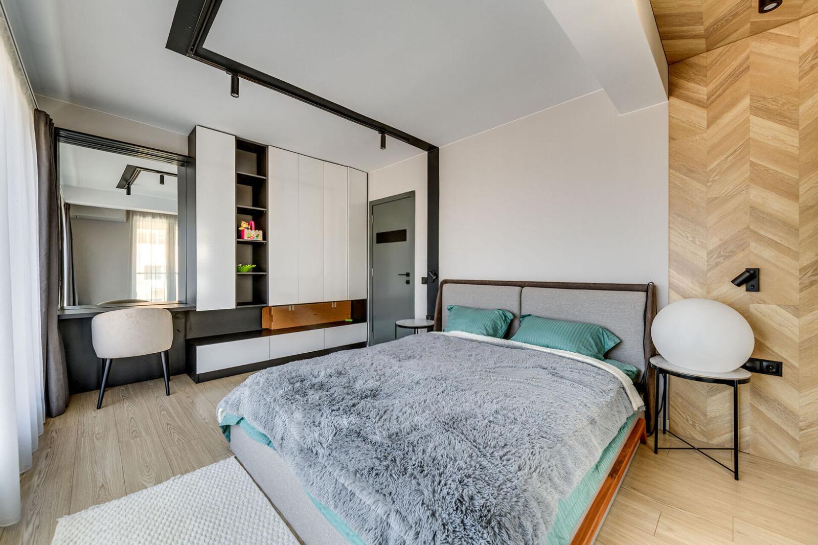 Apartments For Sale 4-Room, Sofia, Manastirski Livadi
