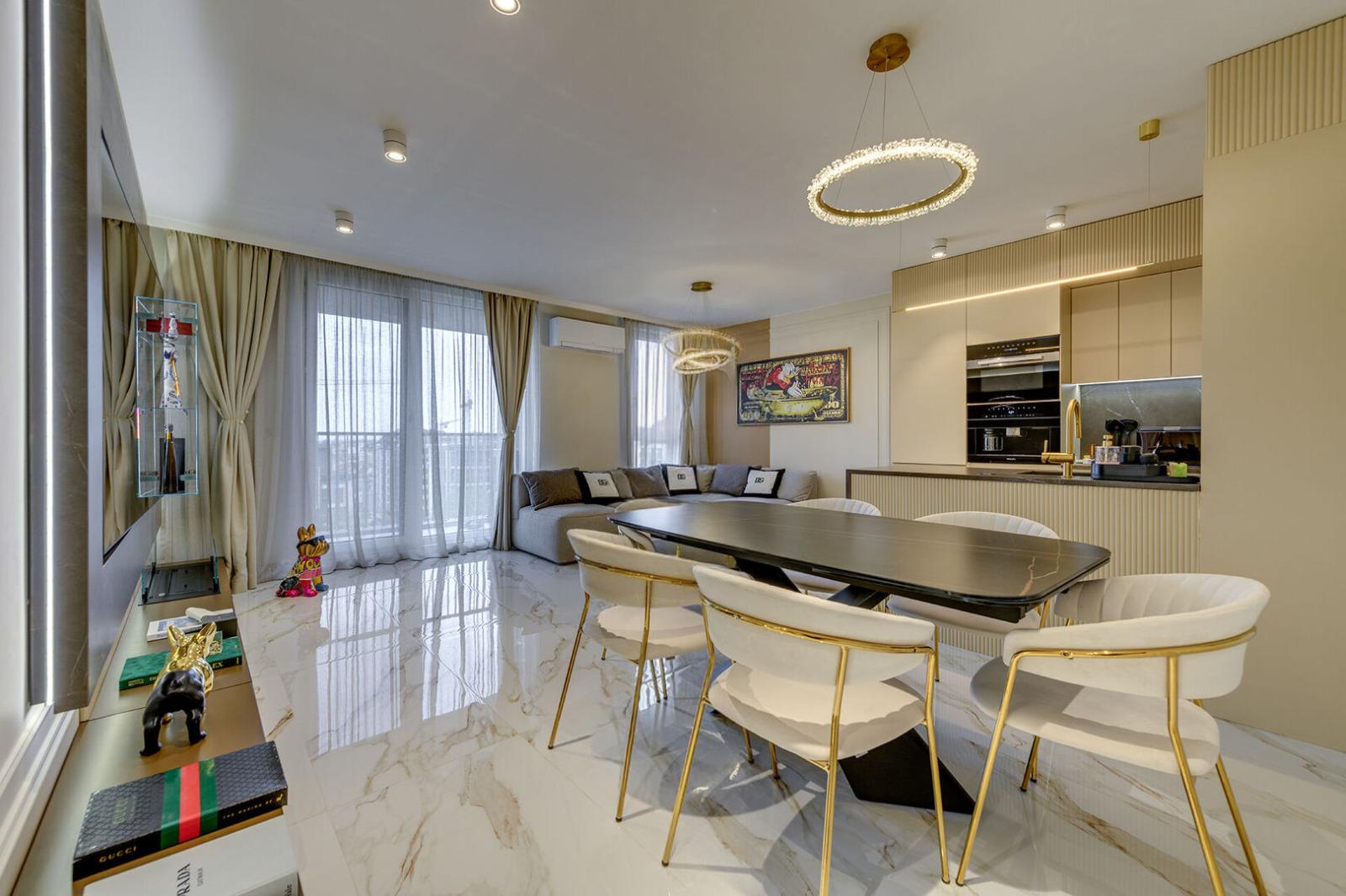 Apartments For Sale 3-Room, Sofia, Oborishte