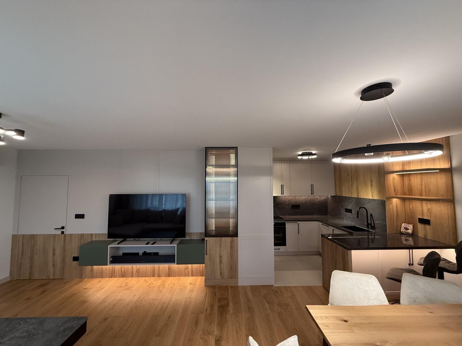 Apartments For Sale 4-Room, Sofia, Center