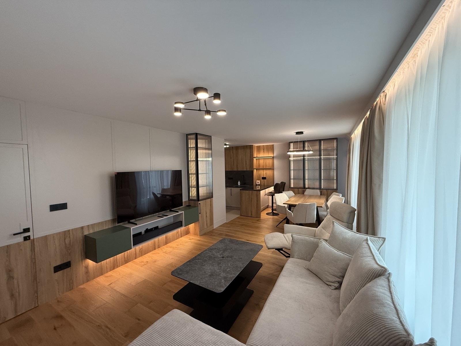 Apartments For Sale 4-Room, Sofia, Center