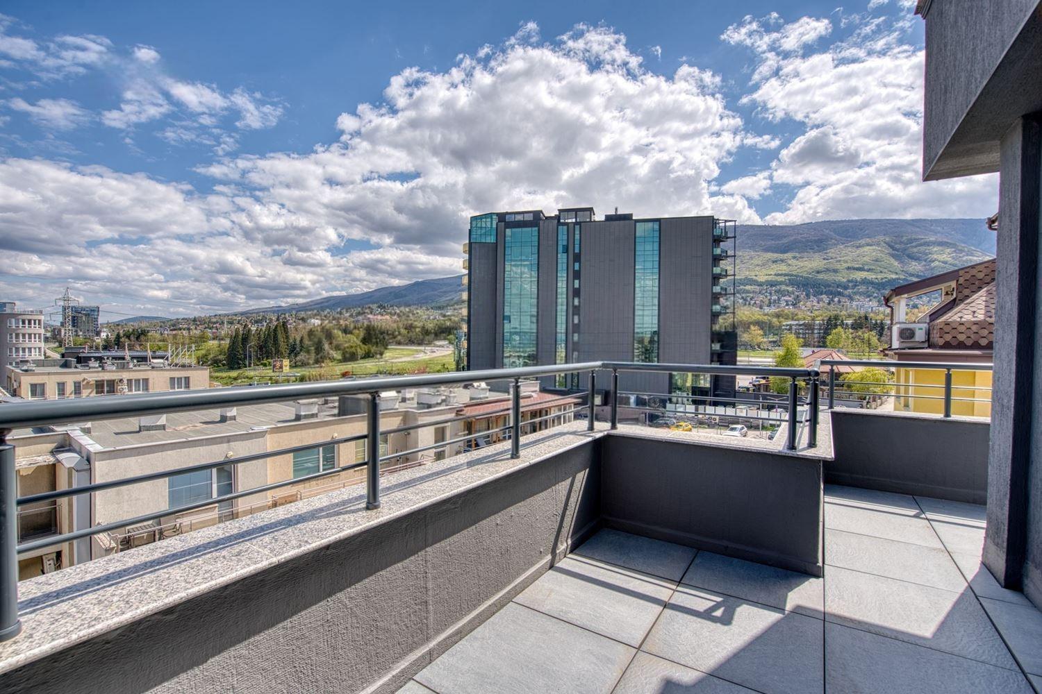 Apartments For Sale 4-Room, Sofia, Manastirski Livadi