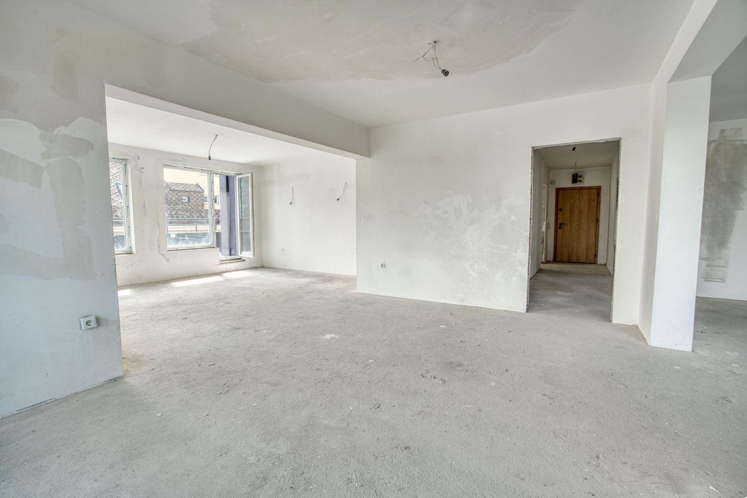 Apartments For Sale 4-Room, Sofia, Manastirski Livadi