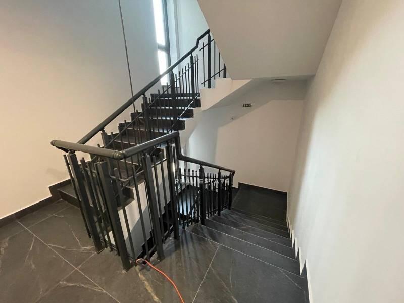 Apartments For Sale 4-Room, Sofia, Krastova Vada