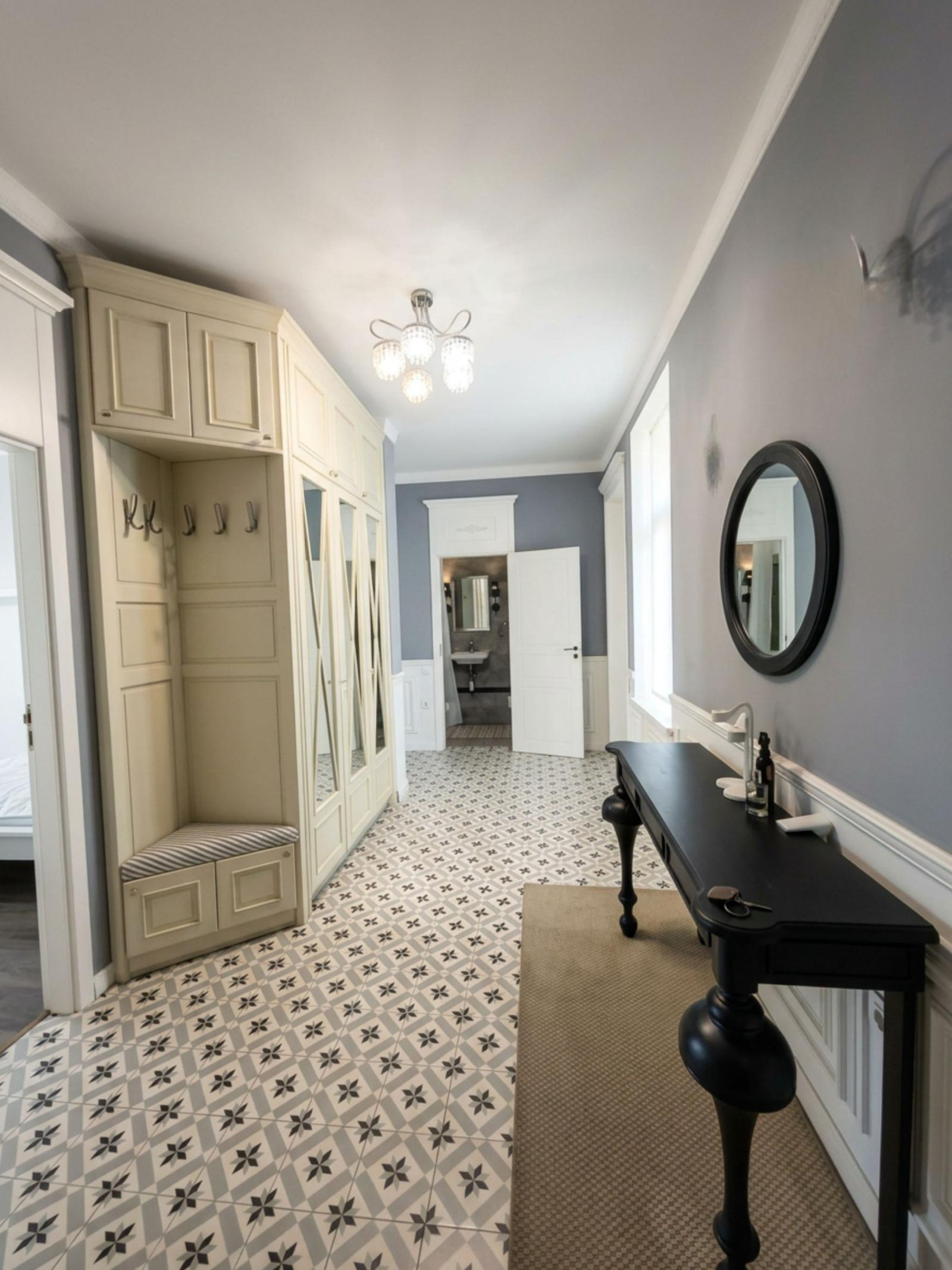 Apartments For Sale 3-Room, Sofia, Vitosha