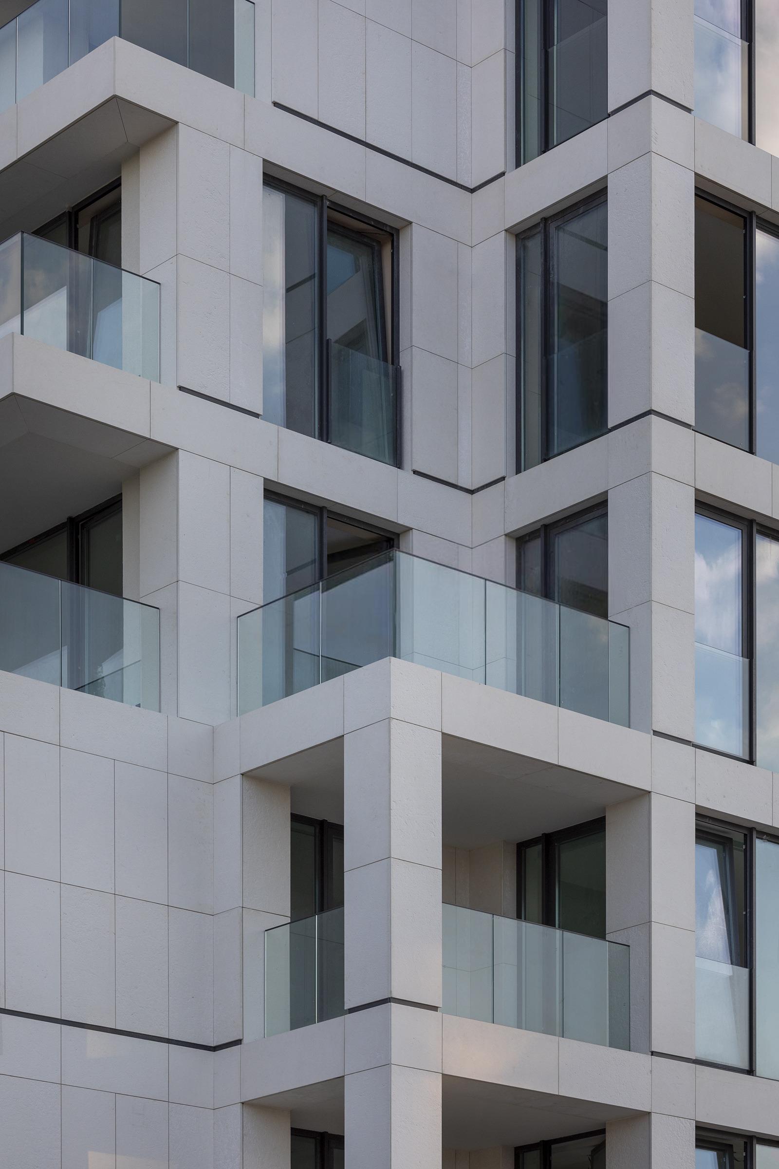 Apartments For Sale 3-Room, Sofia, Hladilnika