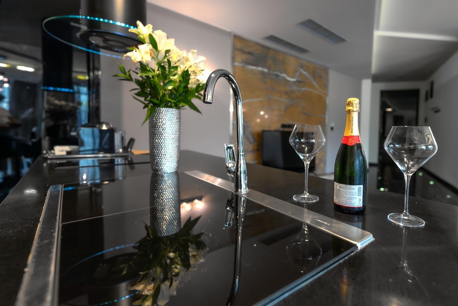 Apartments For Sale 3-Room, Sofia, Manastirski Livadi