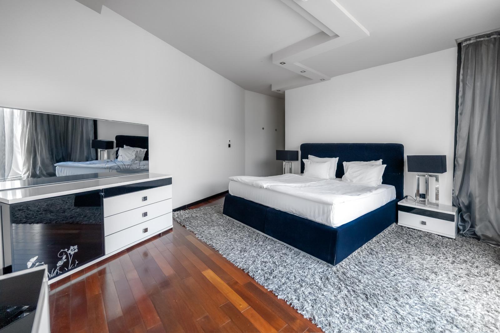 Apartments For Sale 3-Room, Sofia, Manastirski Livadi